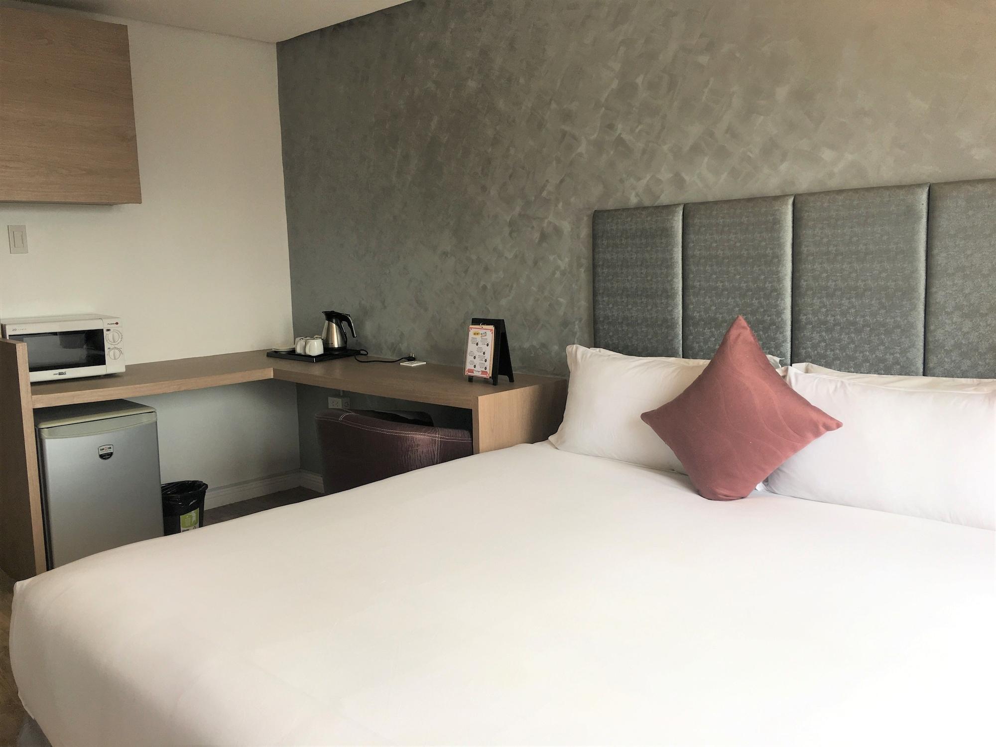 Regency Grand Suites Manila Ngoại thất bức ảnh
