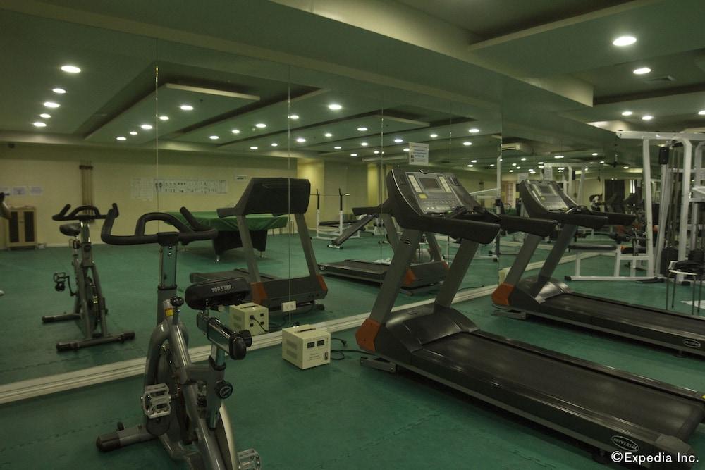 Regency Grand Suites Manila Ngoại thất bức ảnh
