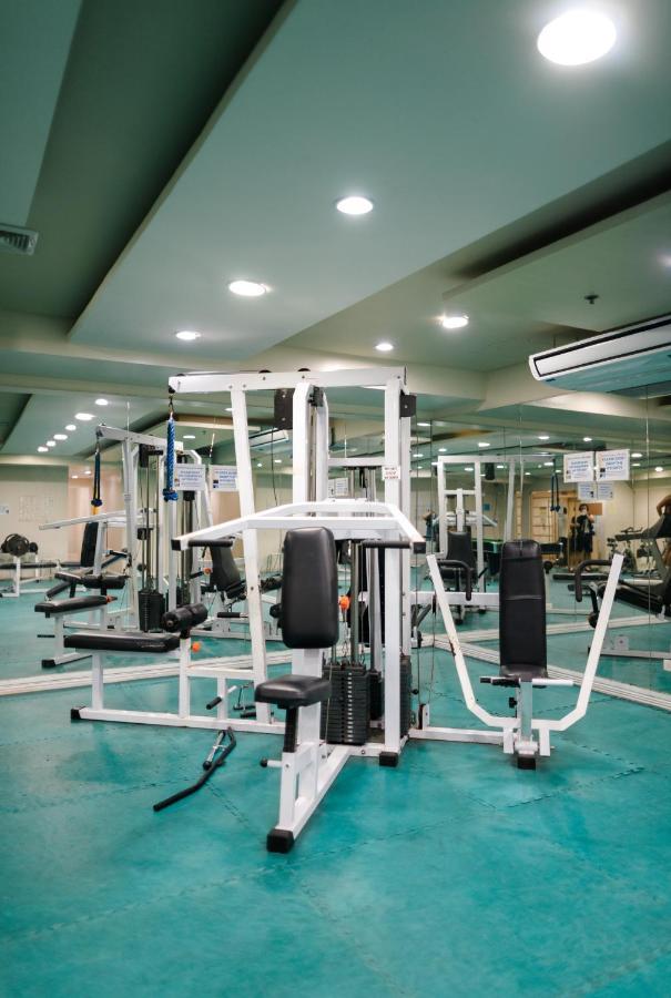 Regency Grand Suites Manila Ngoại thất bức ảnh
